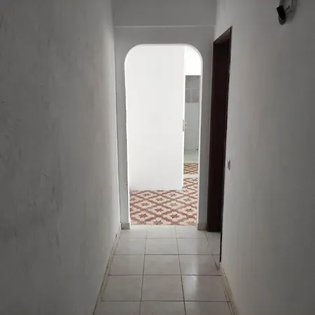 Pedro Samora Vandrarhem Albufeira