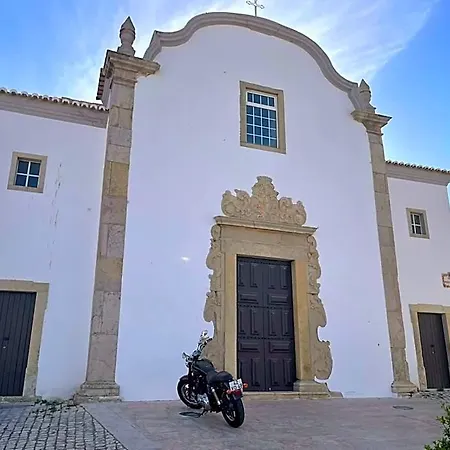 Pedro Samora Hostel Albufeira