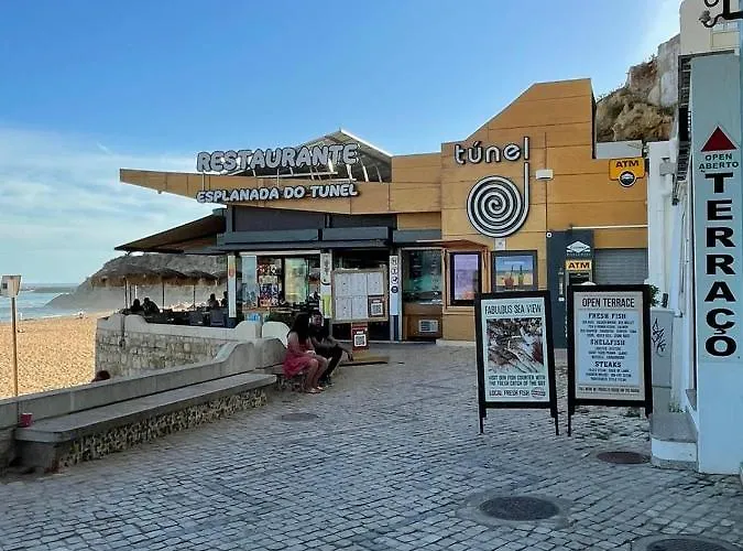 Hostel Pedro Samora *